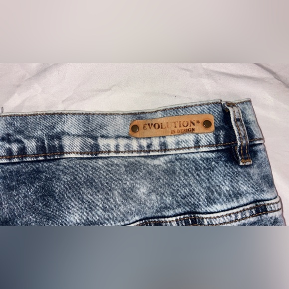 Evolution in Design Mens Size 44 Destroyed Denim Jeans Trashed Medium Dark Wash - Picture 4 of 7